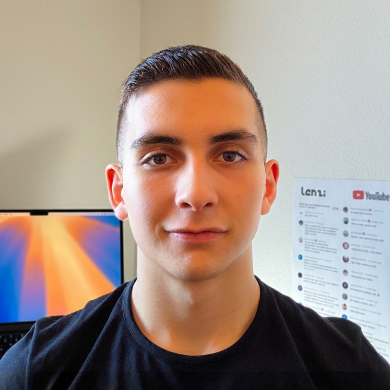 lenzi profile banner