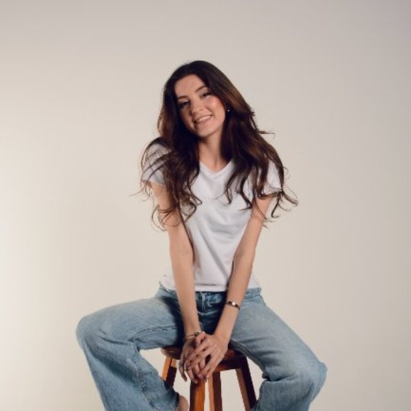 cecilianavarro profile banner