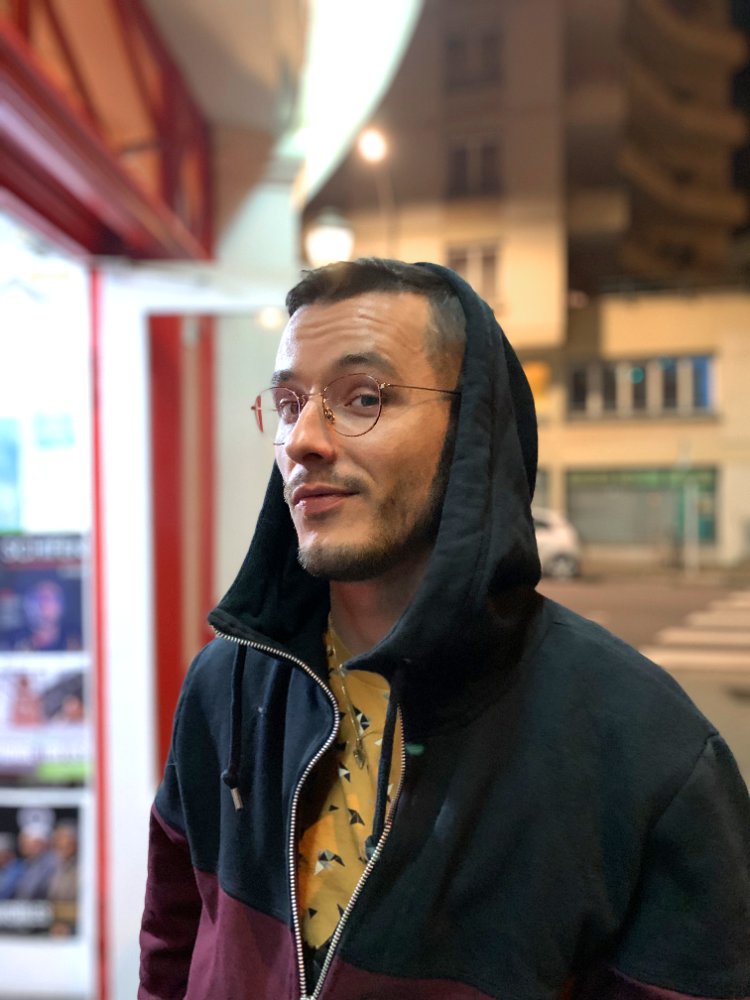 liasoe photo