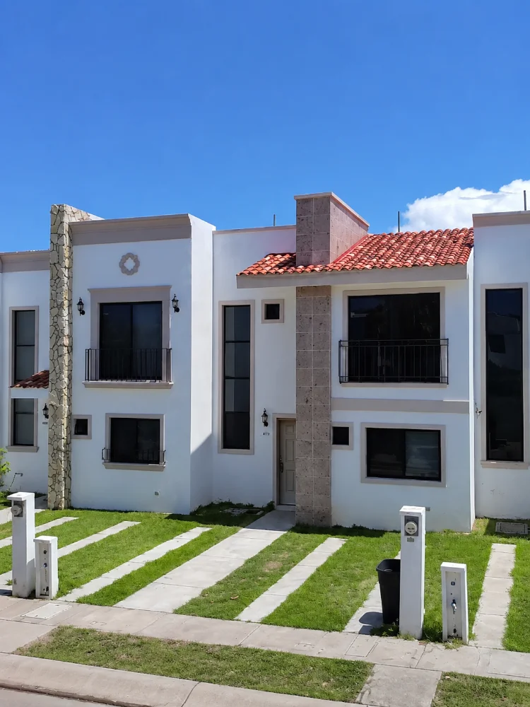 Azul Marino. $3,500,000