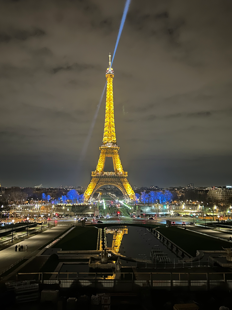 Paris by midnight, December 2025