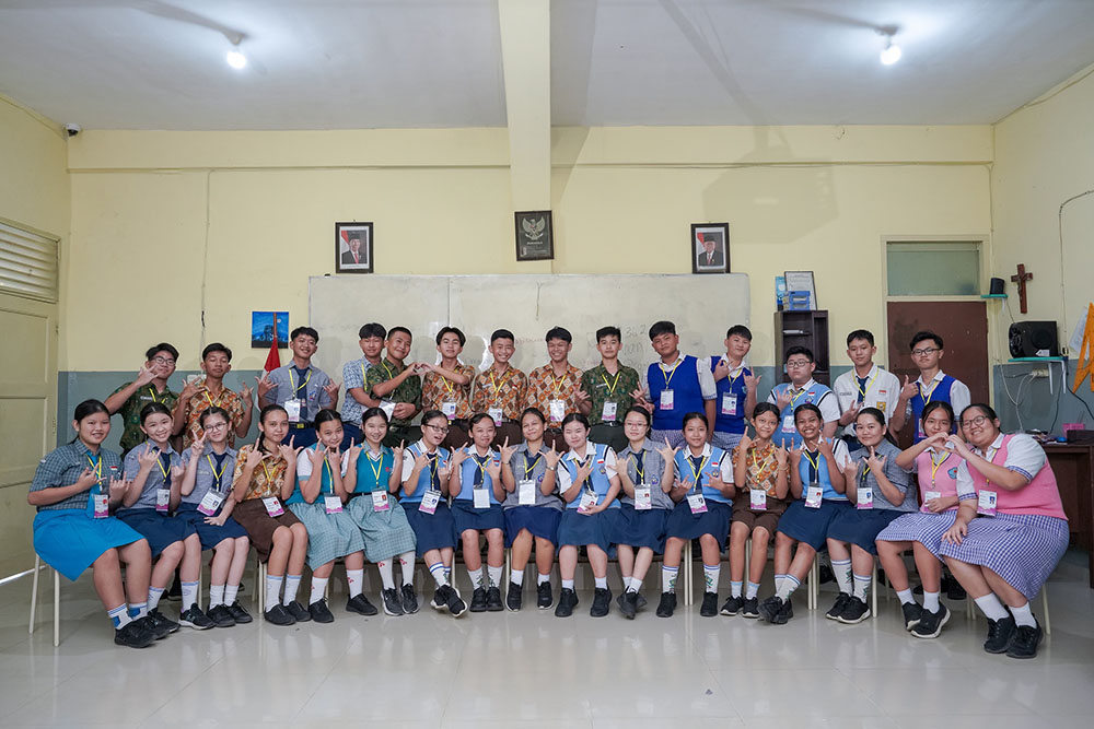 37beyourownhero photo